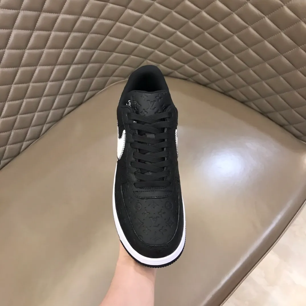 Men's shoes 💰p440 "*OUIS *UITTO*" x OFF-WHITE x Nike tripartite collaboration! Trendy and cool men's casual sports shoes with unrivaled color matching. The design idea basically continues the style of THE TEN. The Swoosh line and tongue label have a very familiar visual effect and are both fashionable and trendy! A must-have for fashionistas! The effect on your feet is absolutely stunning! Size: 38-45